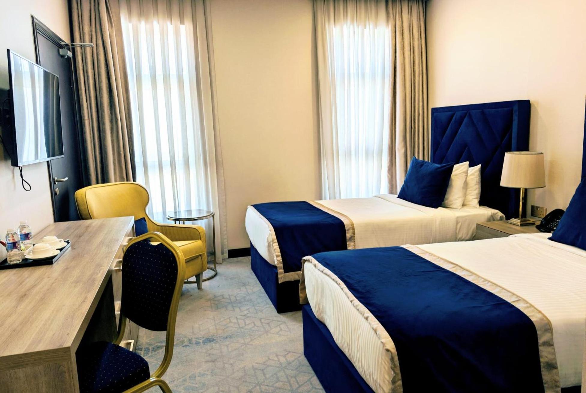 Saraya Palace Hotel Doha Exterior photo